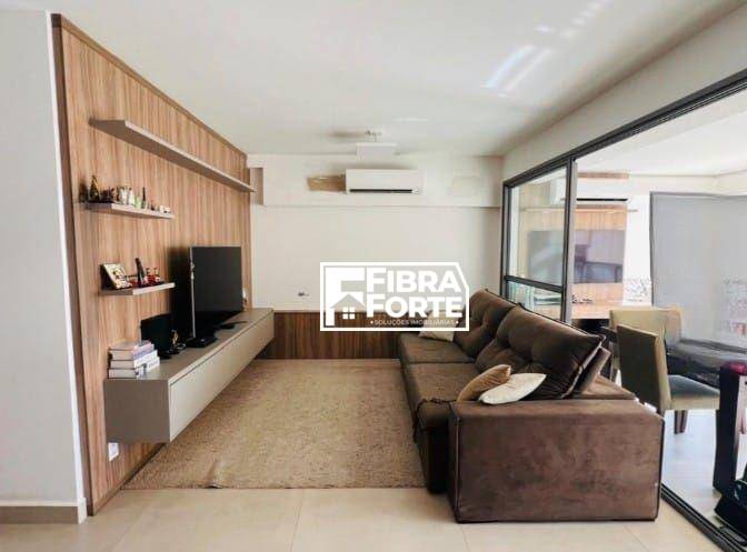 Apartamento para alugar com 3 quartos, 111m² - Foto 1