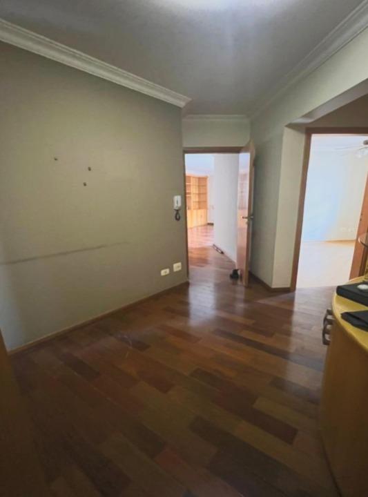 Apartamento à venda com 3 quartos, 140m² - Foto 3