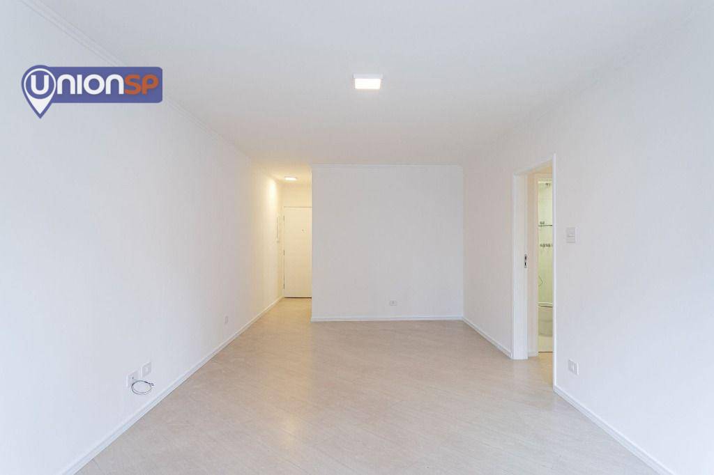 Apartamento à venda com 3 quartos, 95m² - Foto 2