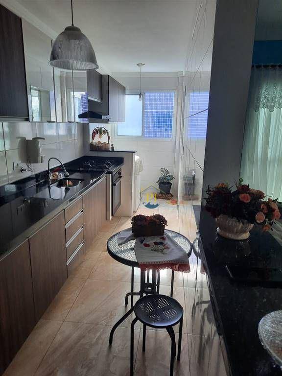 Apartamento à venda com 2 quartos, 75m² - Foto 7