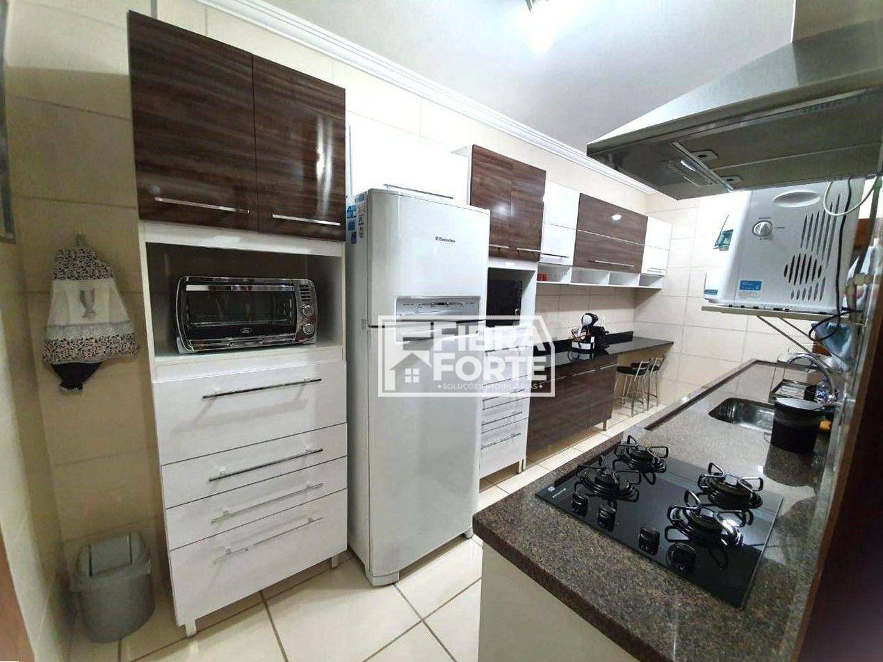 Apartamento à venda com 2 quartos, 66m² - Foto 5