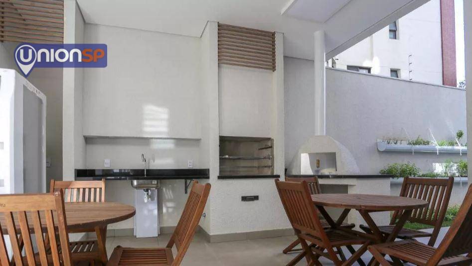 Apartamento à venda com 2 quartos, 39m² - Foto 11