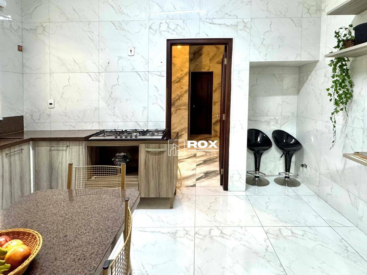 Casa para alugar com 7 quartos, 540m² - Foto 16