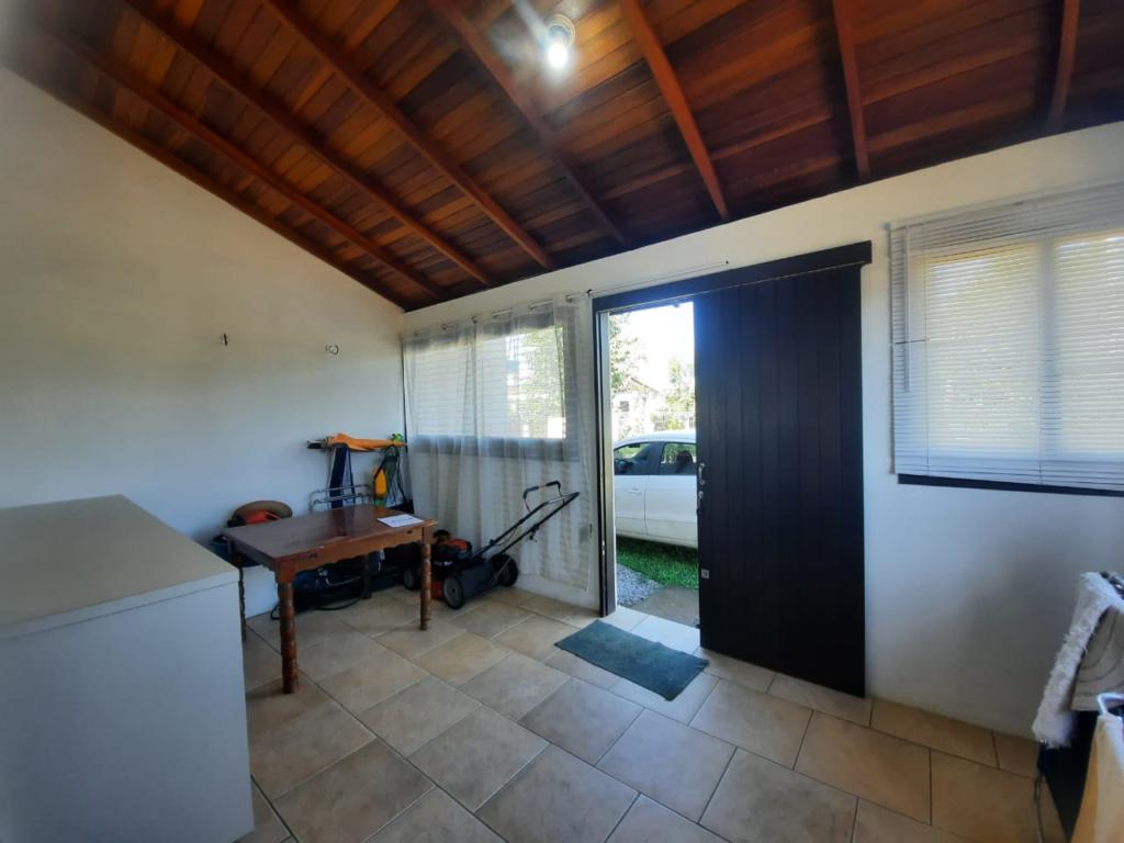 Casa à venda com 3 quartos, 121m² - Foto 15