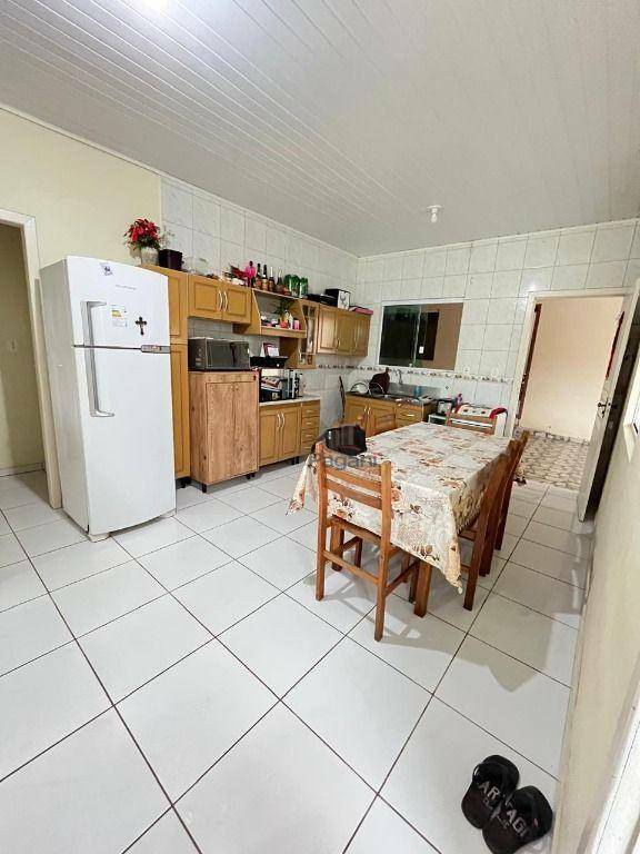Casa à venda com 4 quartos, 220m² - Foto 15