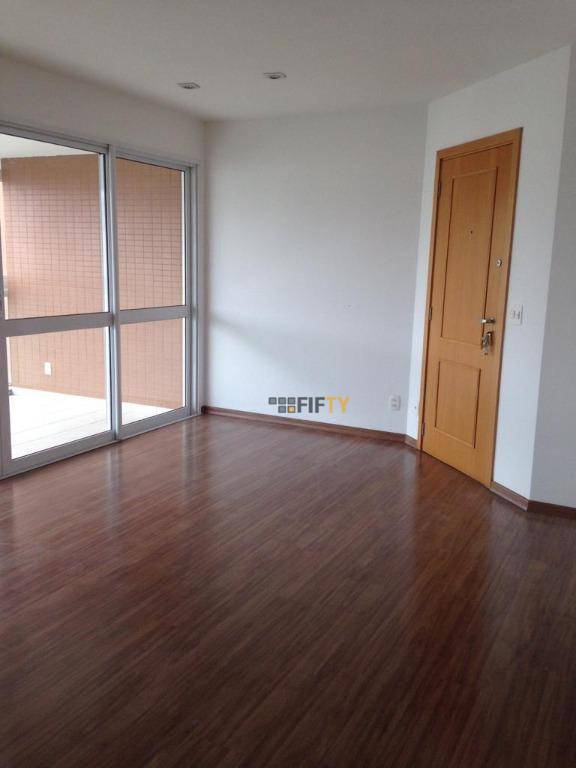 Apartamento para alugar com 3 quartos, 93m² - Foto 1