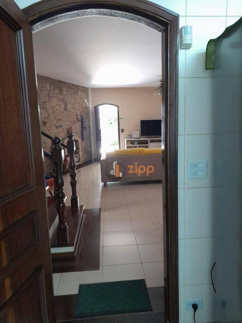 Sobrado à venda com 3 quartos, 200m² - Foto 6