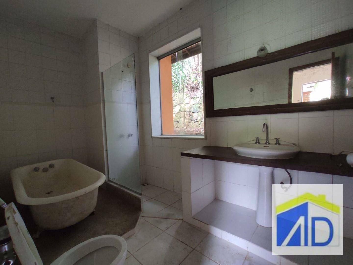 Casa de Condomínio à venda com 5 quartos, 200m² - Foto 18