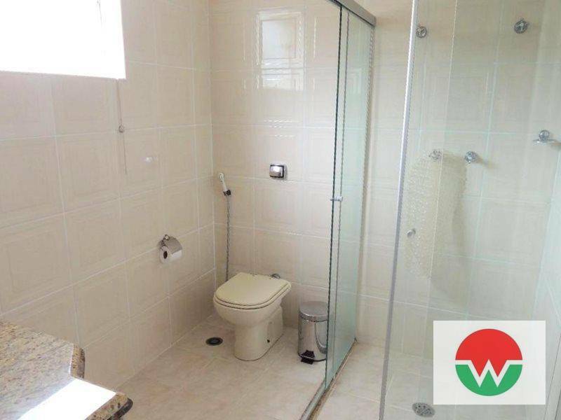 Casa de Condomínio à venda e aluguel com 6 quartos, 500m² - Foto 27