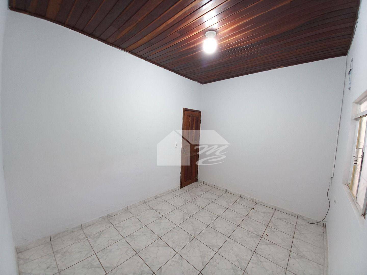 Casa para alugar com 2 quartos, 60m² - Foto 15