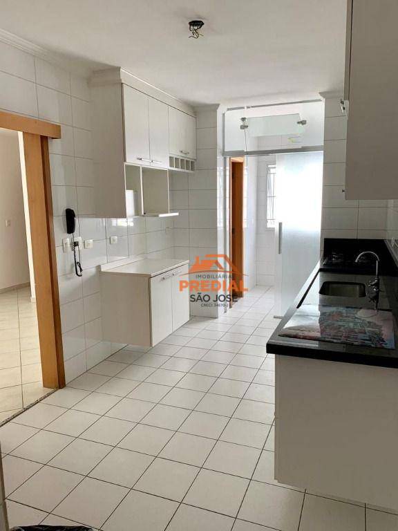 Apartamento à venda com 3 quartos, 108m² - Foto 6