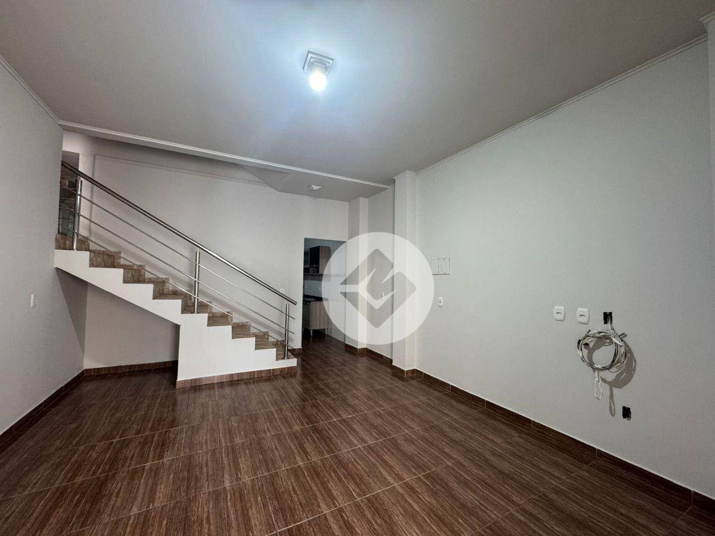 Casa, 3 quartos, 225 m² - Foto 2