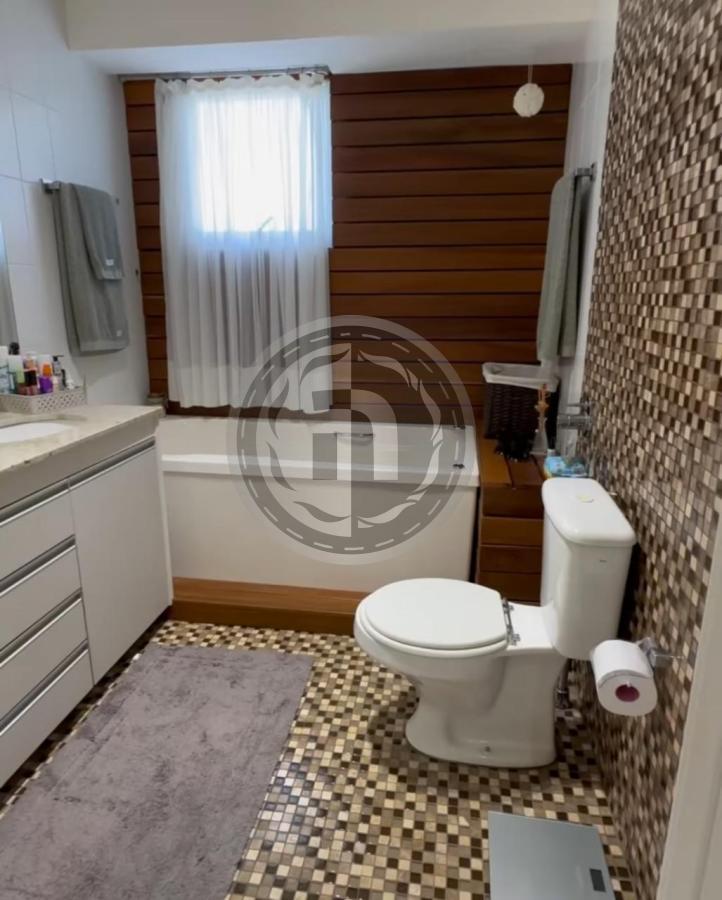 Apartamento à venda com 3 quartos, 196m² - Foto 9