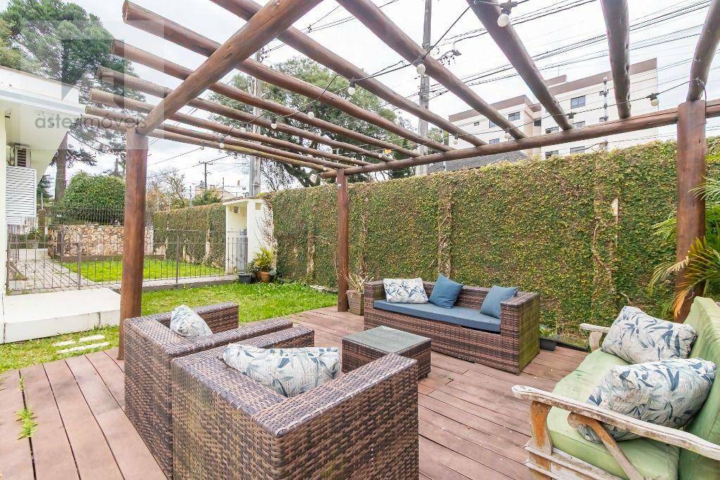 Casa para alugar com 4 quartos, 285m² - Foto 10