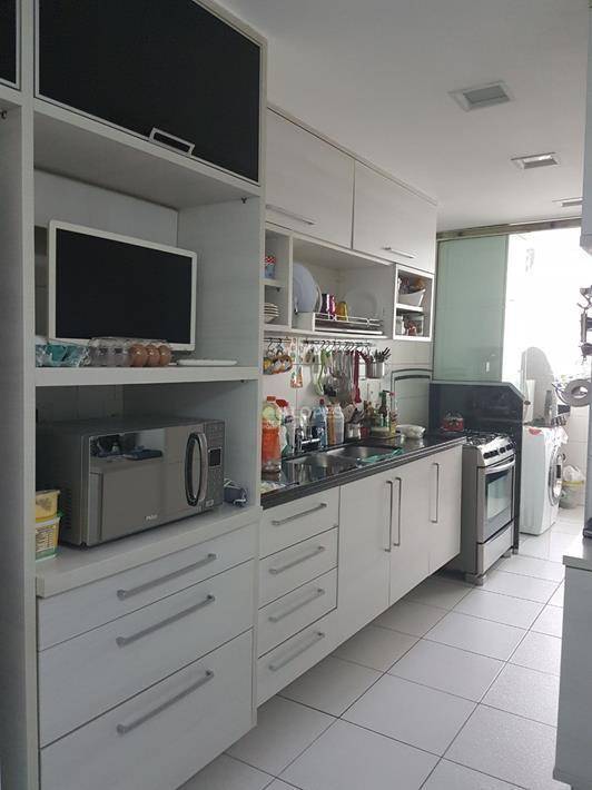 Apartamento à venda com 3 quartos, 111m² - Foto 10