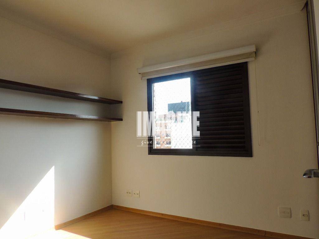 Apartamento à venda com 4 quartos, 170m² - Foto 12