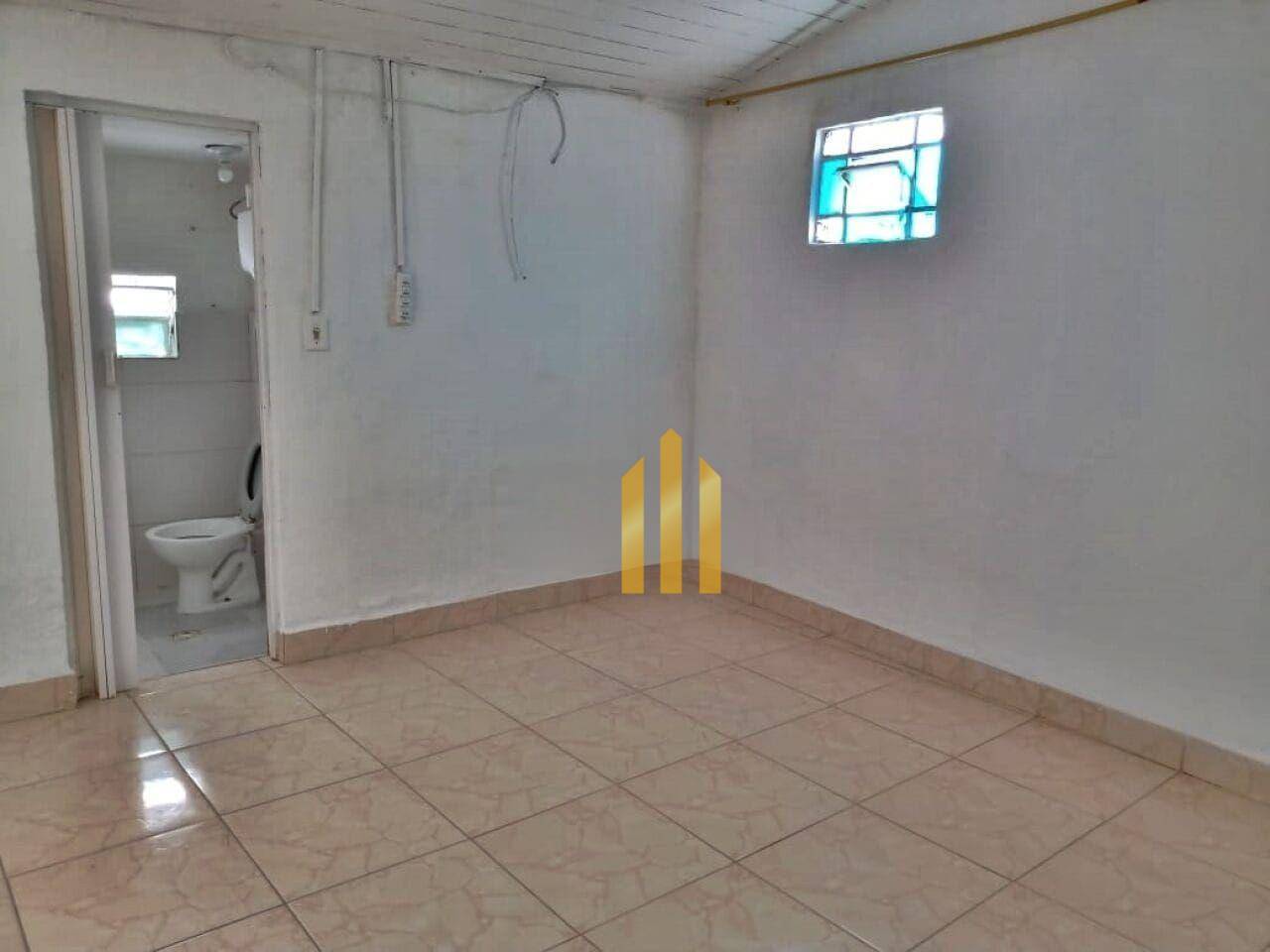 Casa para alugar com 1 quarto, 30m² - Foto 4