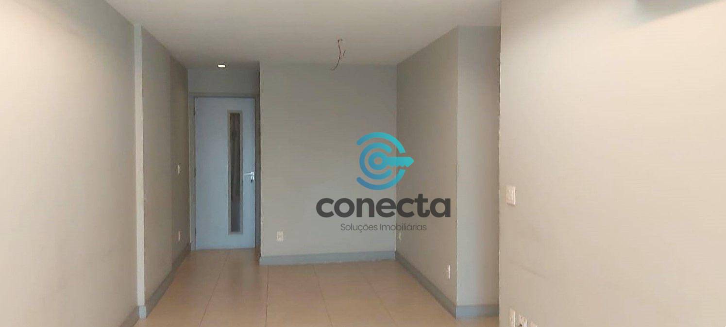 Apartamento à venda com 3 quartos, 157m² - Foto 4