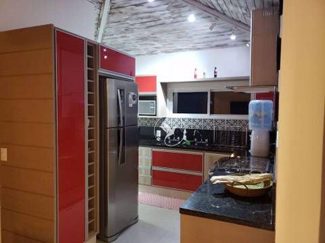 Casa de Condomínio à venda com 4 quartos, 260m² - Foto 11