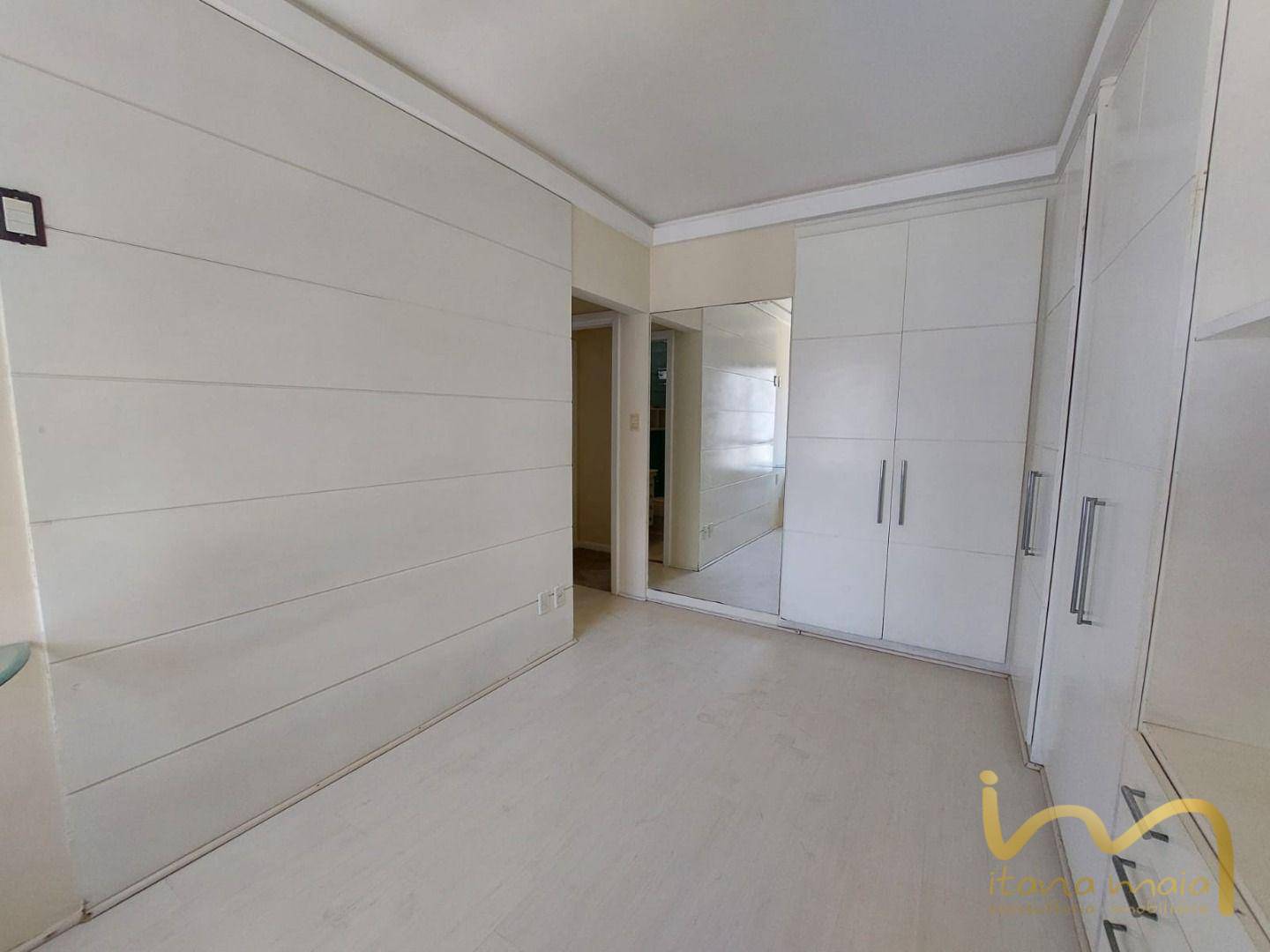 Apartamento à venda com 3 quartos, 111m² - Foto 21