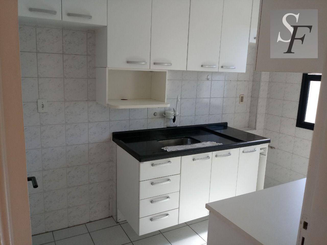 Apartamento à venda com 2 quartos, 51m² - Foto 4