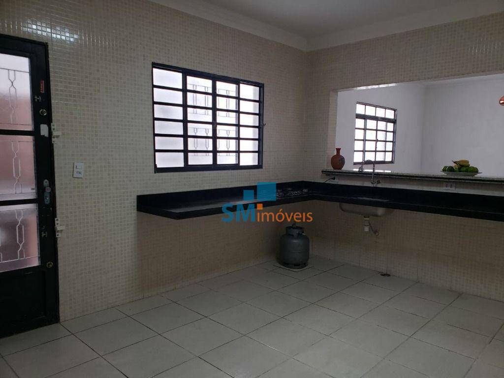 Sobrado à venda com 5 quartos, 220m² - Foto 30