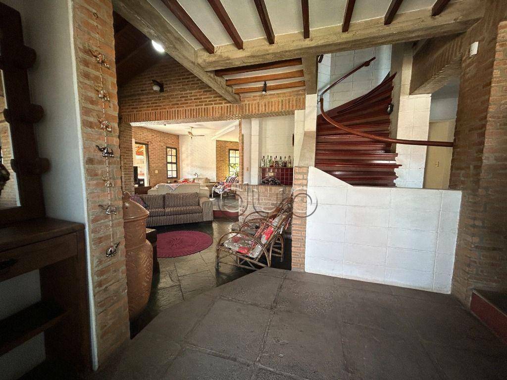 Casa à venda com 3 quartos, 320m² - Foto 3