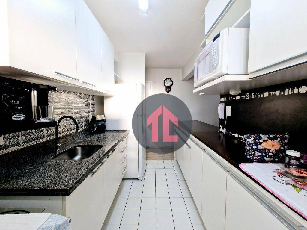 Apartamento à venda com 3 quartos, 75m² - Foto 13