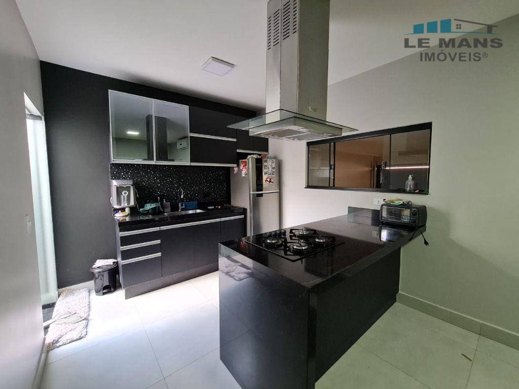 Casa à venda com 3 quartos, 130m² - Foto 5