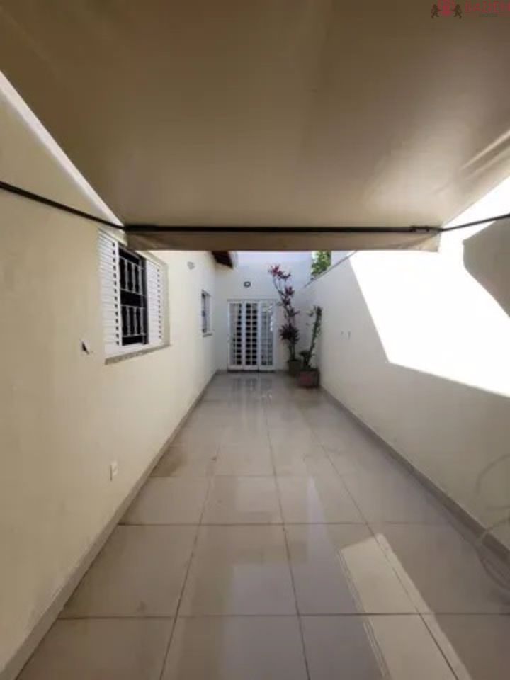 Casa à venda com 4 quartos, 180m² - Foto 9