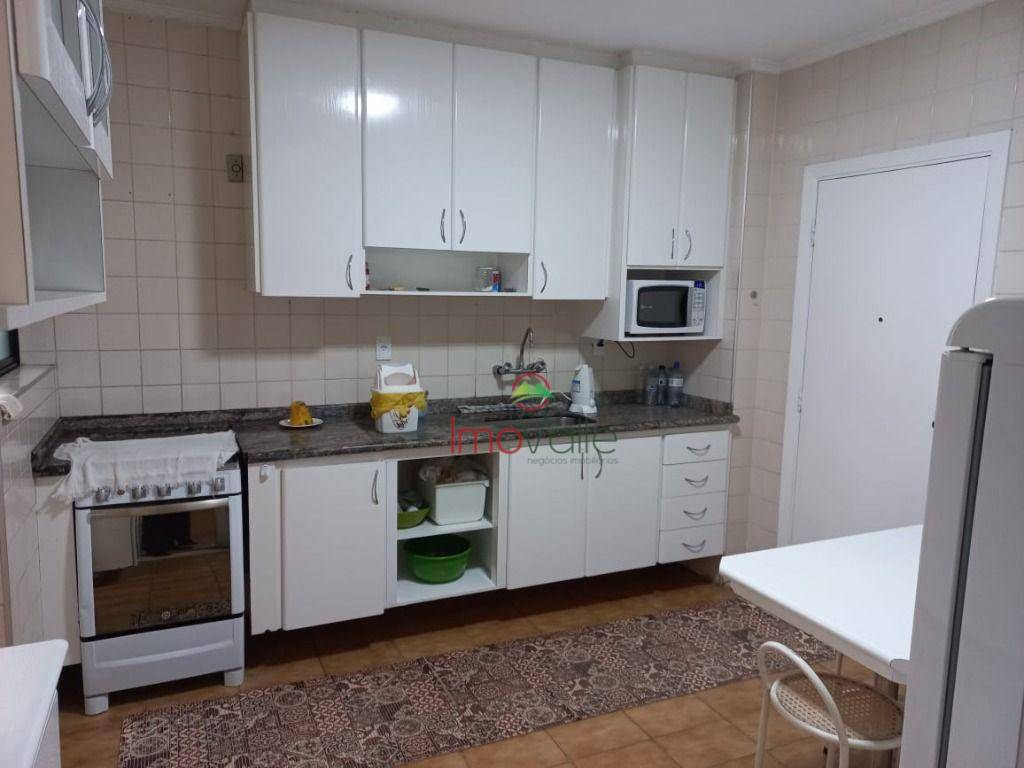 Cobertura à venda com 4 quartos, 270m² - Foto 7