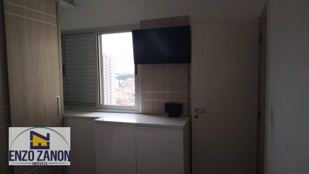 Apartamento à venda com 2 quartos, 64m² - Foto 2