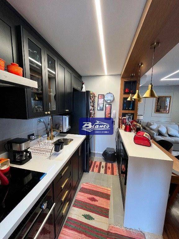 Apartamento à venda com 3 quartos, 93m² - Foto 7