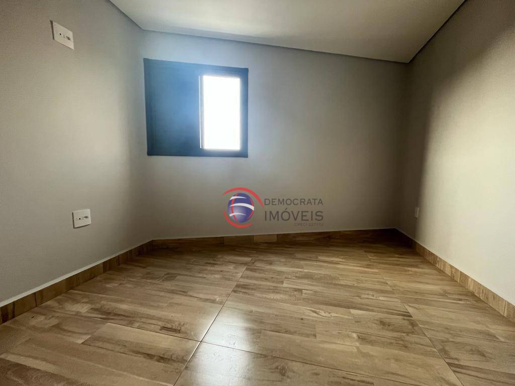 Sobrado à venda com 3 quartos, 132m² - Foto 2