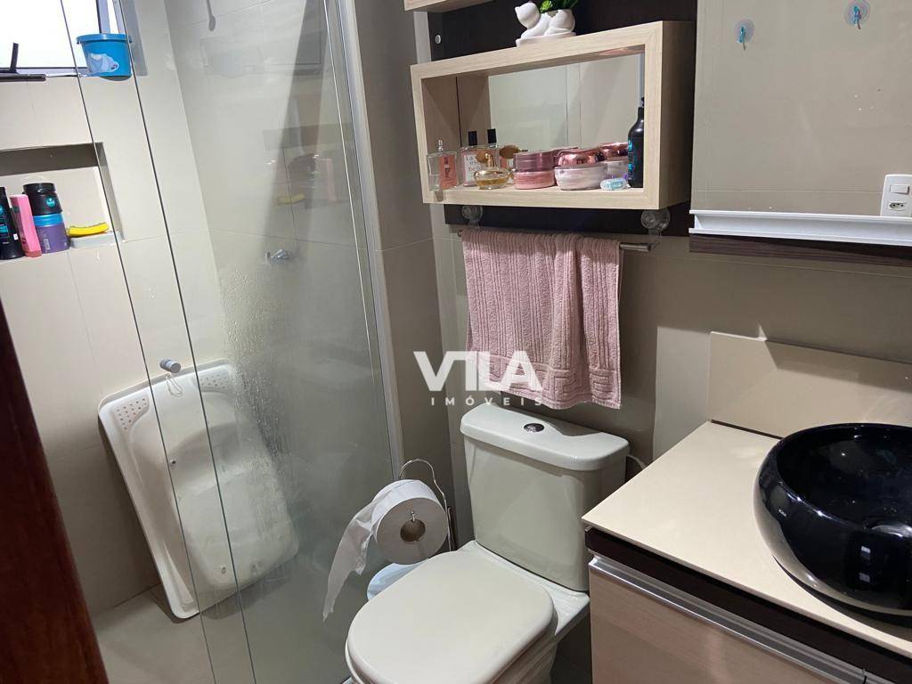 Apartamento à venda com 2 quartos, 64m² - Foto 8