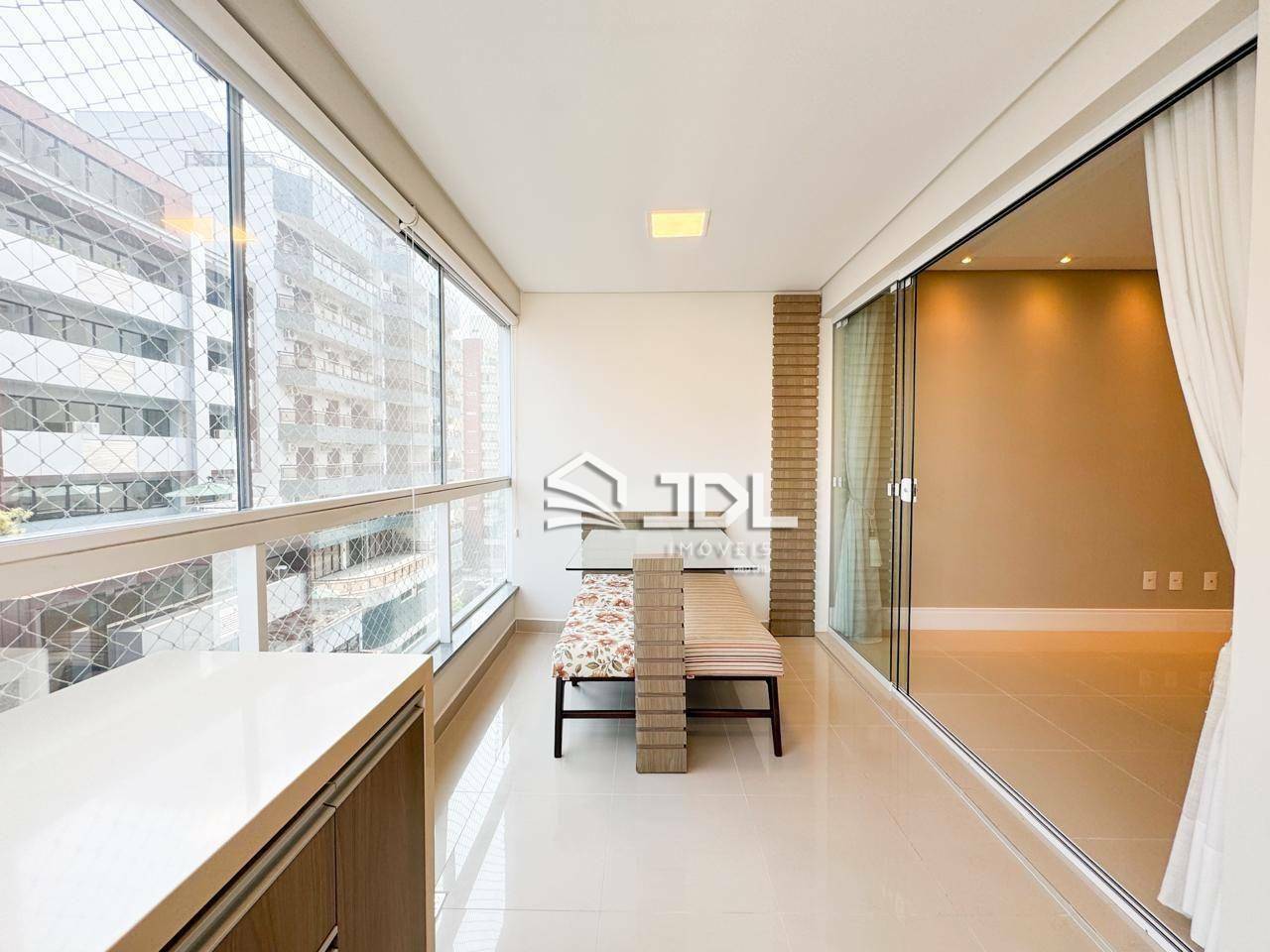 Apartamento à venda com 3 quartos, 117m² - Foto 13