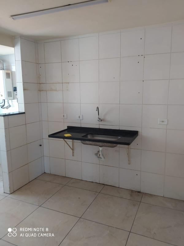 Apartamento à venda com 2 quartos, 76m² - Foto 2