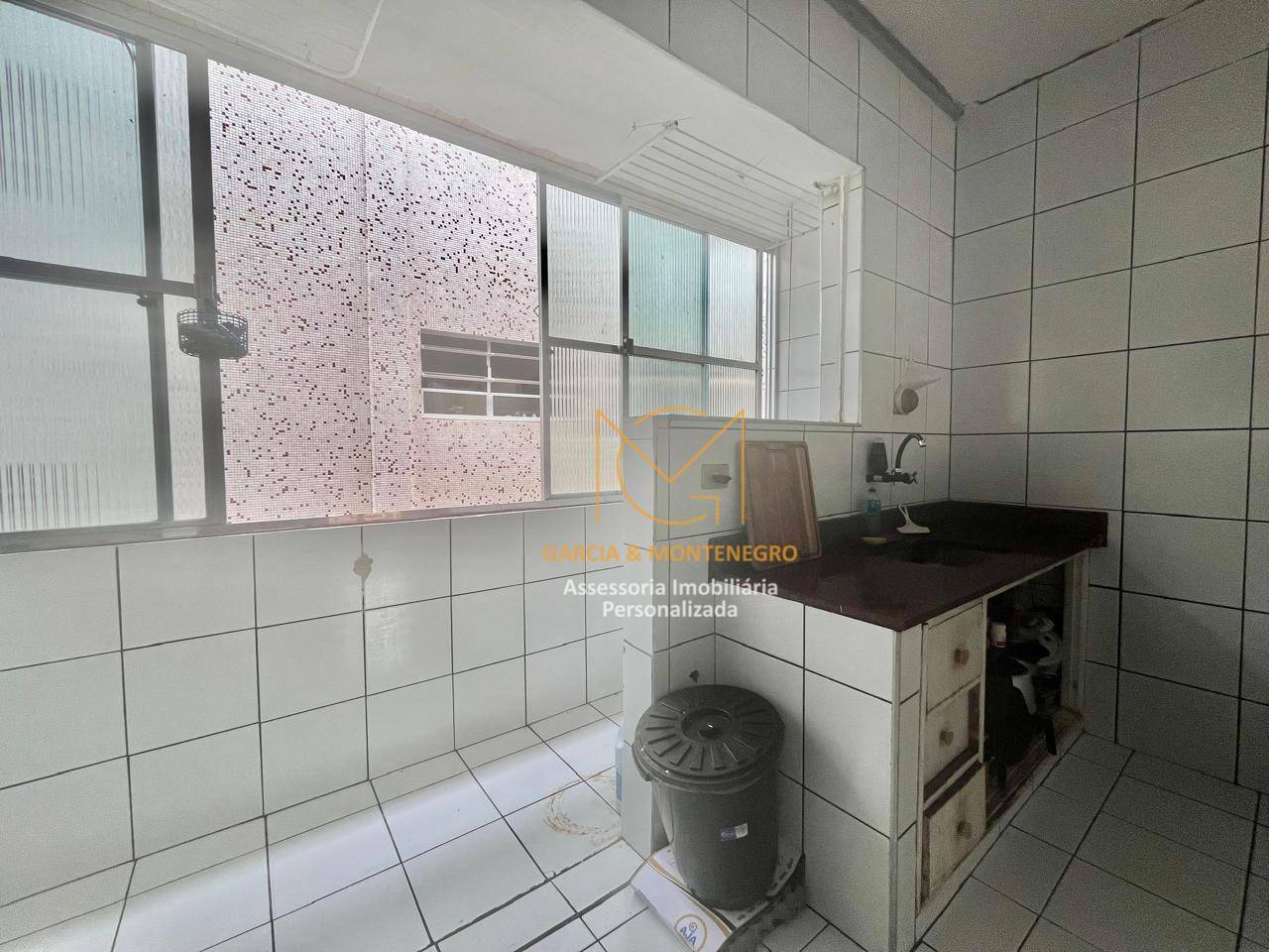 Apartamento à venda com 2 quartos, 75m² - Foto 5