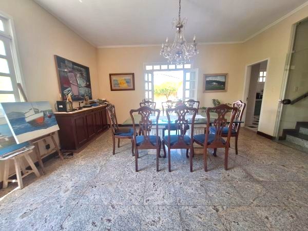 Casa para alugar com 6 quartos, 400m² - Foto 23