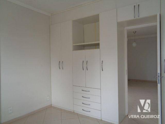 Apartamento para alugar com 1 quarto, 40m² - Foto 7