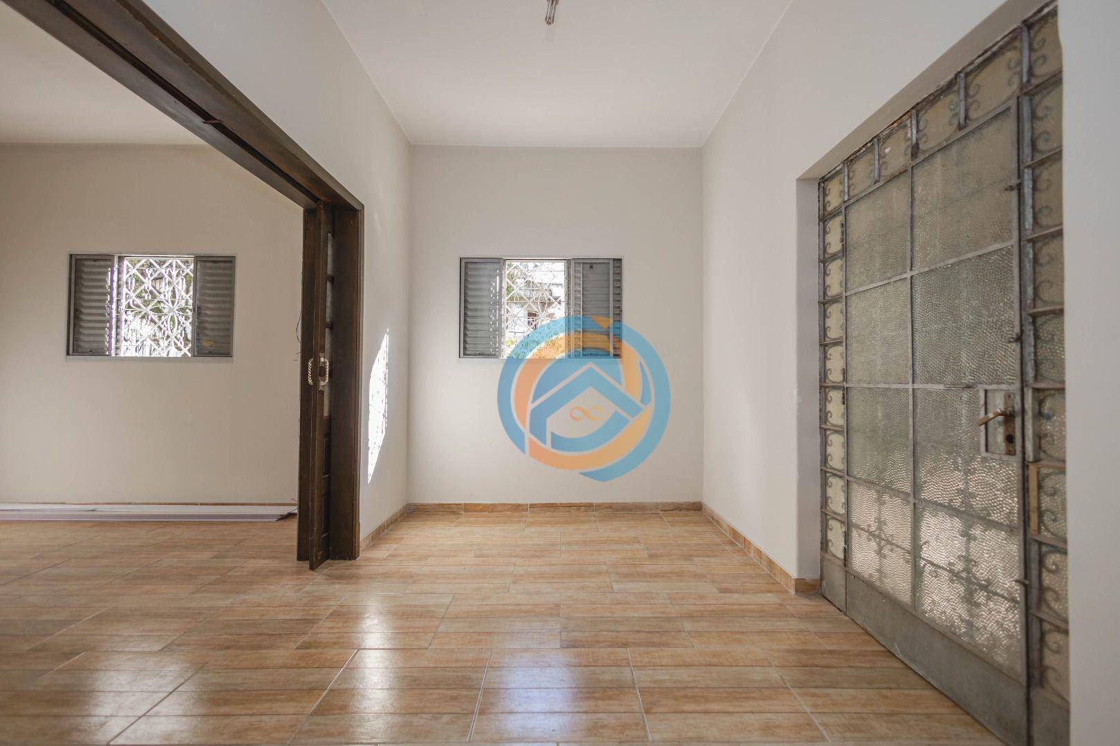 Casa, 4 quartos, 185 m² - Foto 2