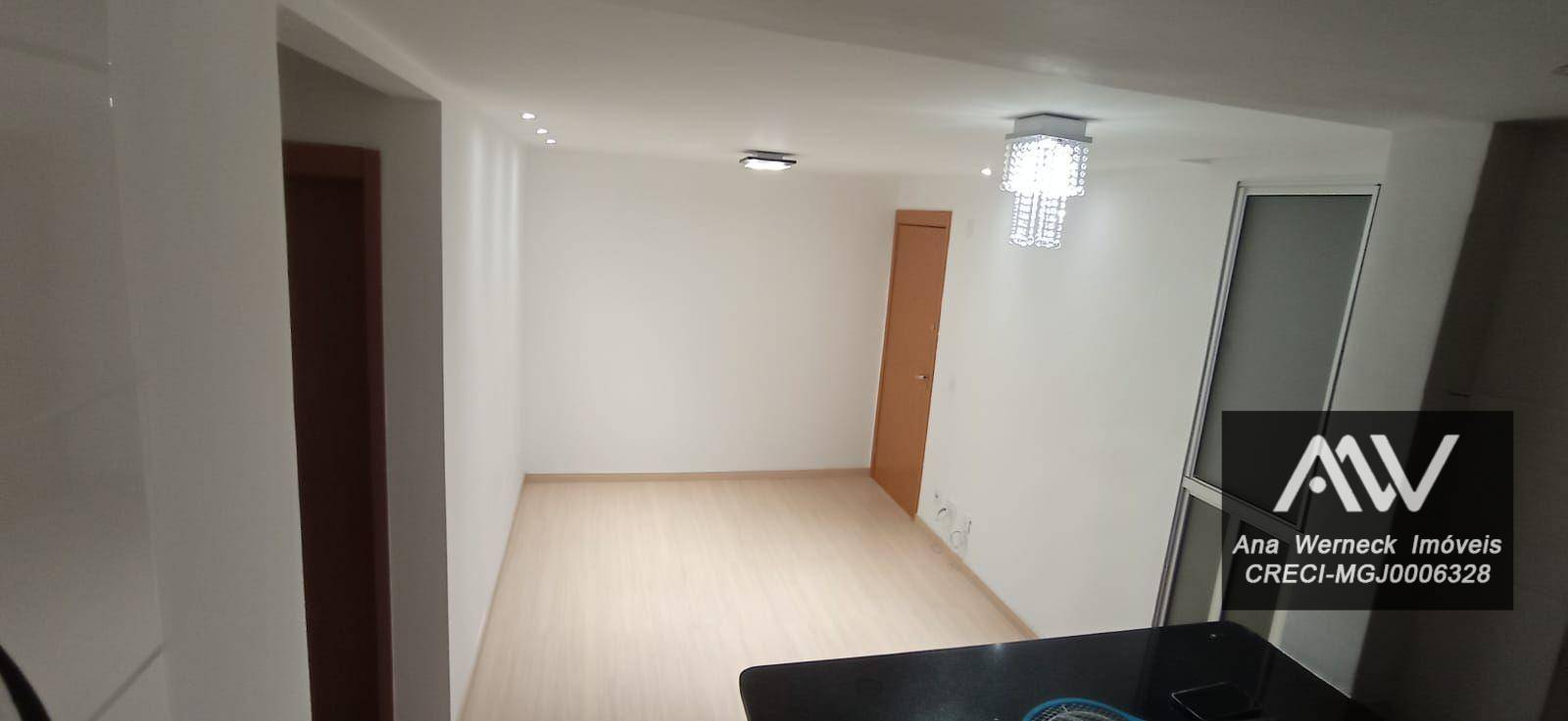 Apartamento à venda com 2 quartos, 42m² - Foto 2