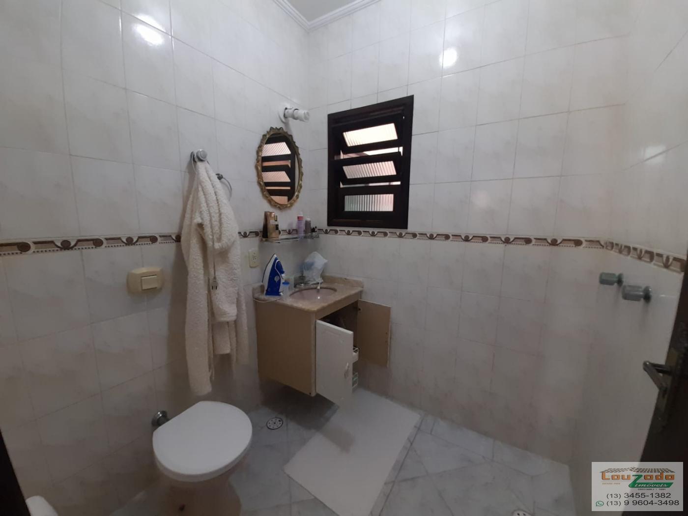 Casa para alugar com 3 quartos, 250m² - Foto 11
