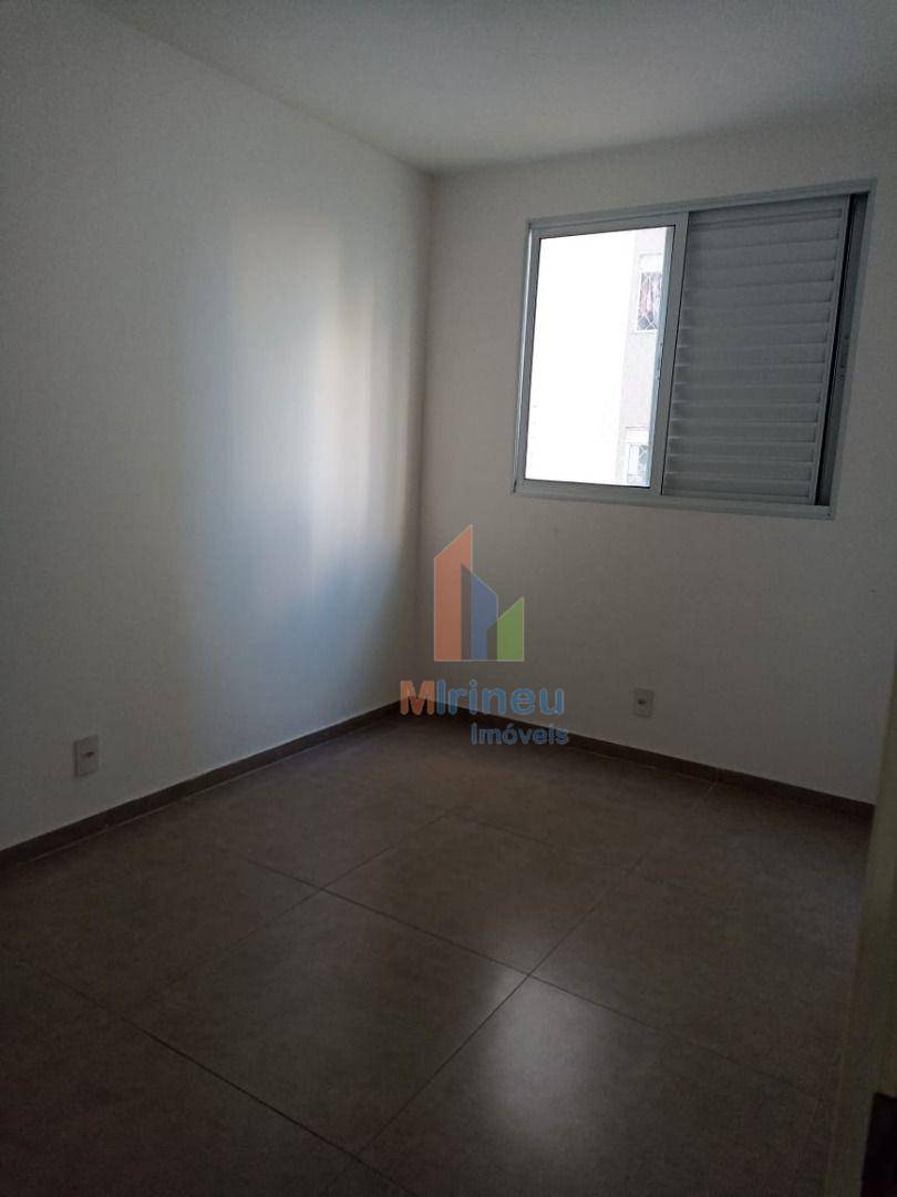 Apartamento para alugar com 2 quartos, 55m² - Foto 14