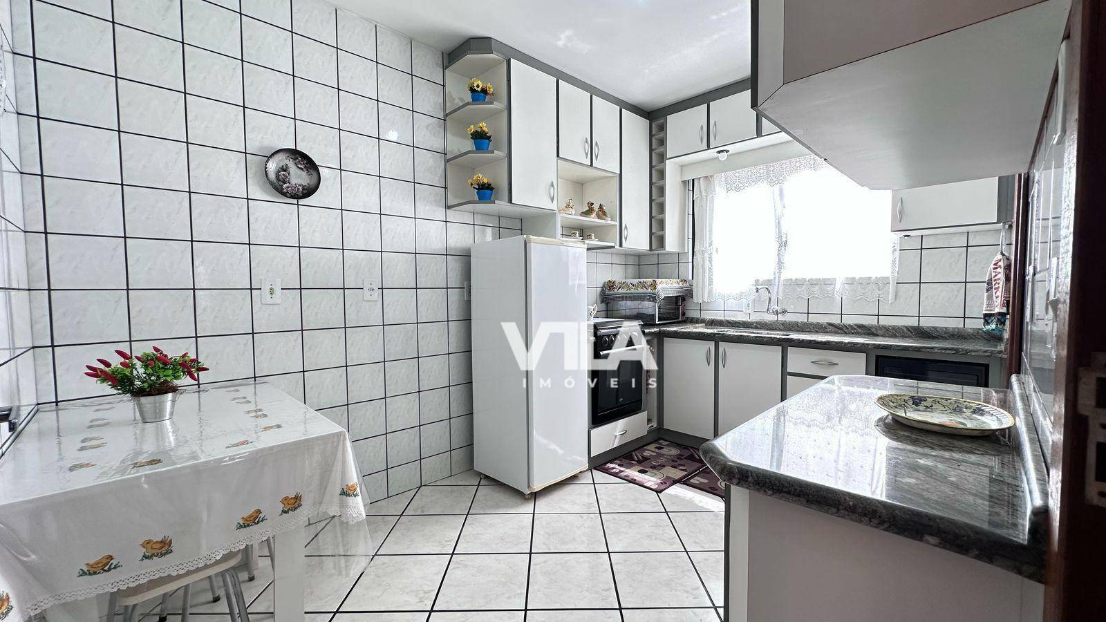 Apartamento à venda com 3 quartos, 132m² - Foto 6