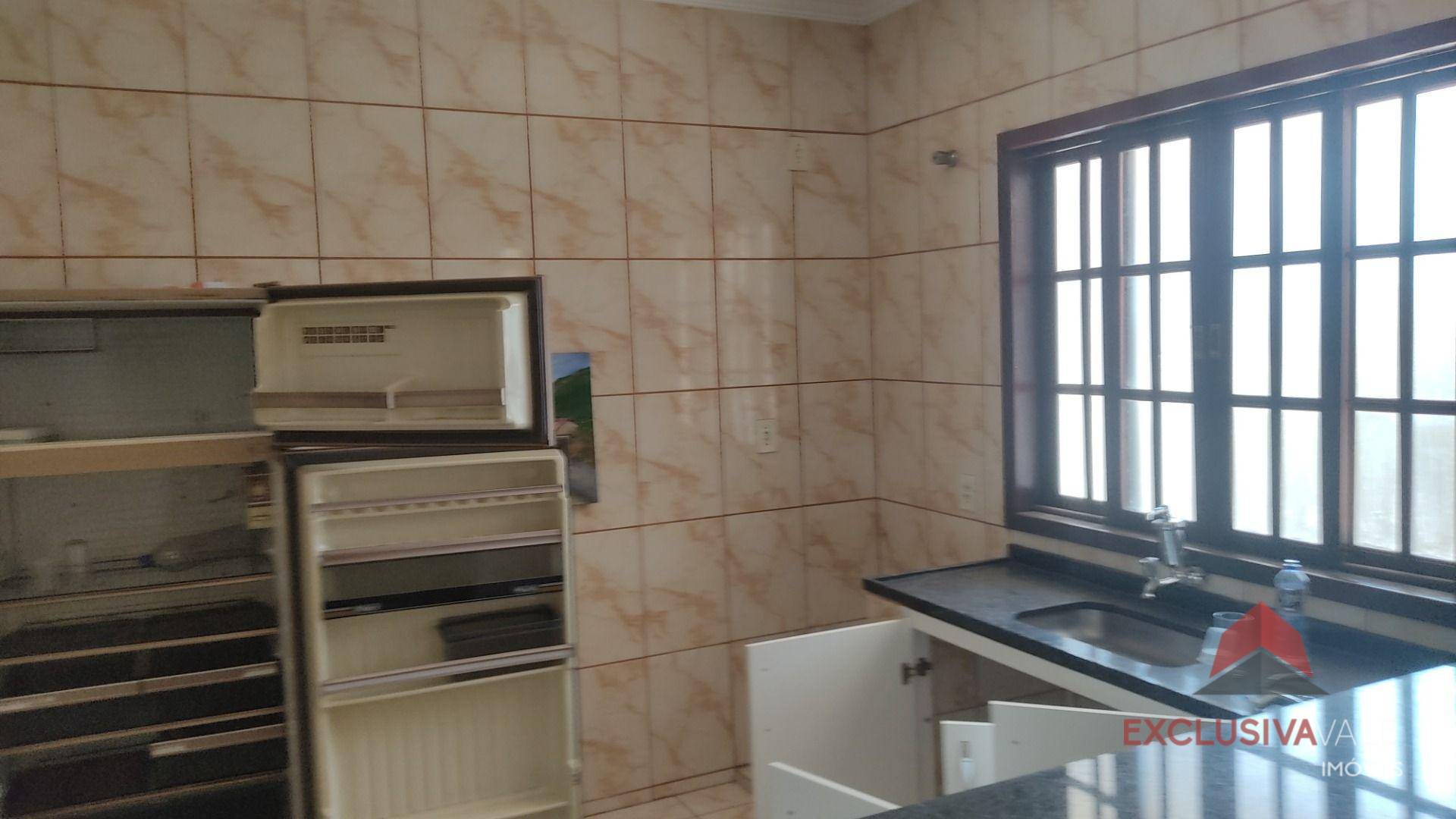 Casa à venda com 2 quartos, 90m² - Foto 6