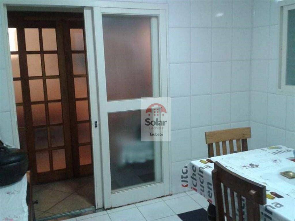 Casa à venda com 4 quartos, 100m² - Foto 4