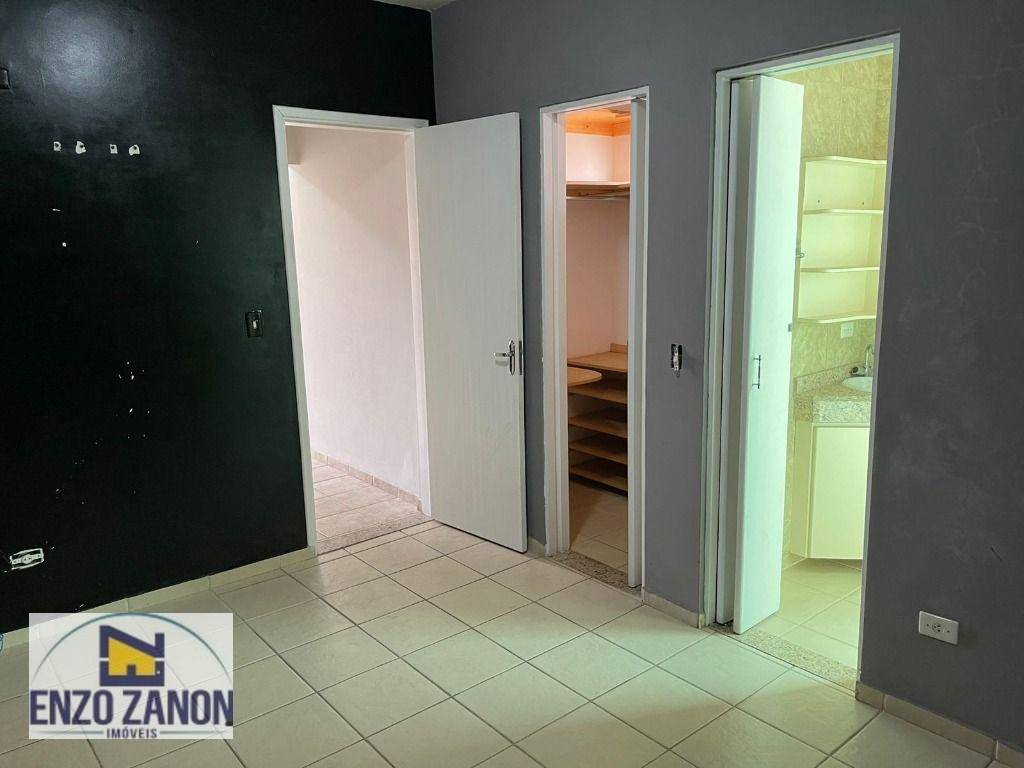 Sobrado à venda com 4 quartos, 200m² - Foto 8