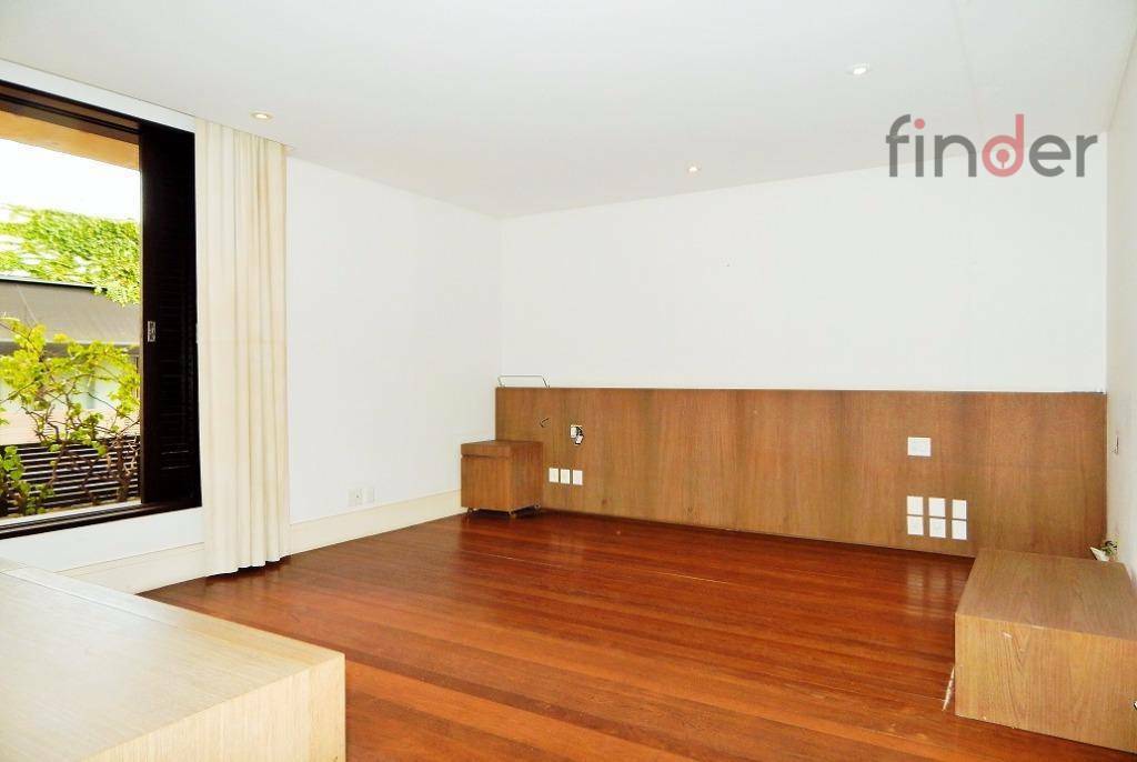 Casa à venda com 4 quartos, 913m² - Foto 17