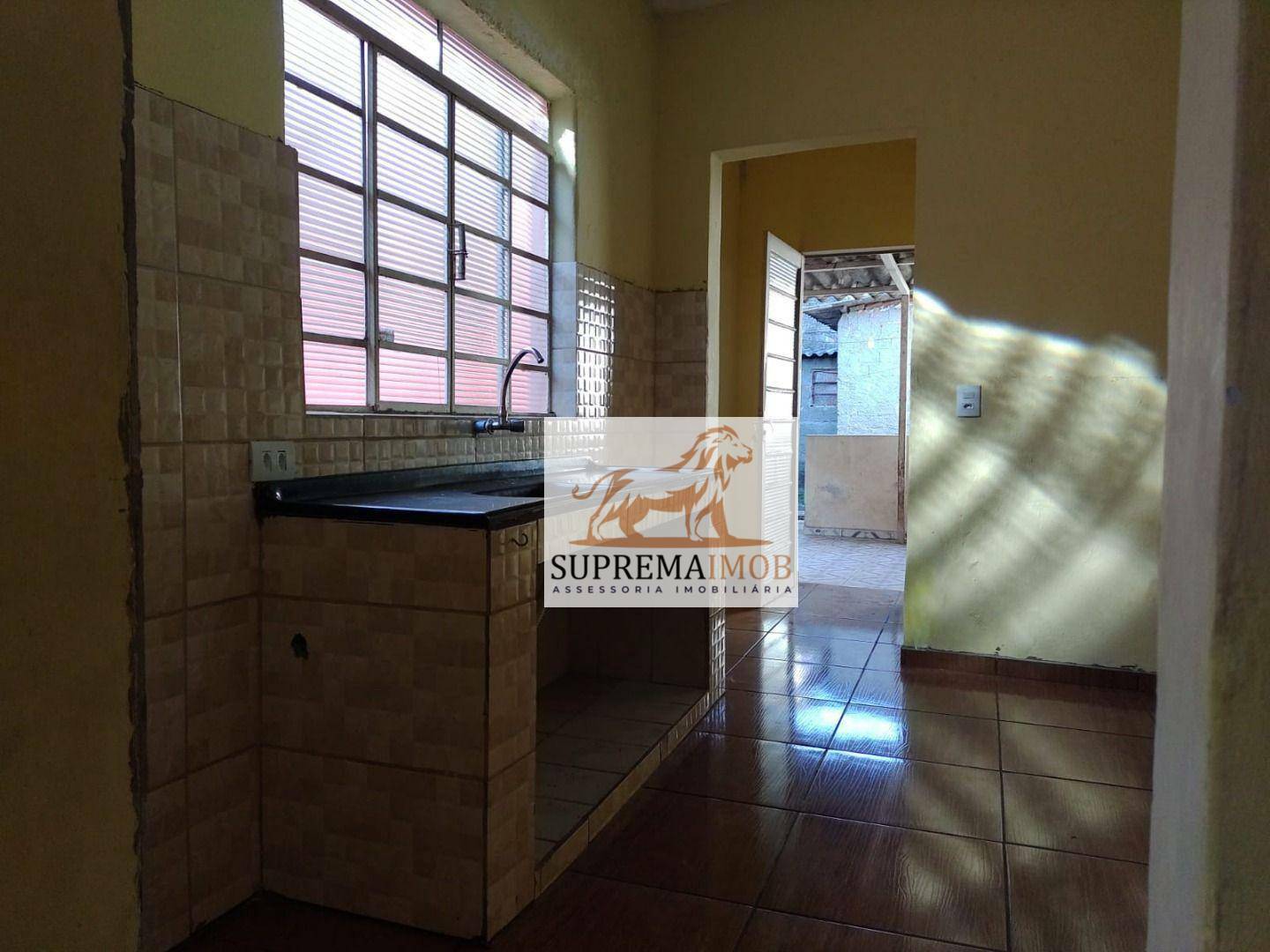 Casa à venda e aluguel com 1 quarto, 61m² - Foto 9